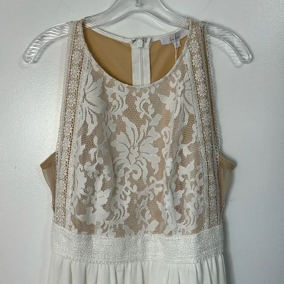 NWT Lulus Forever and Always White Lace Maxi Dress Size M